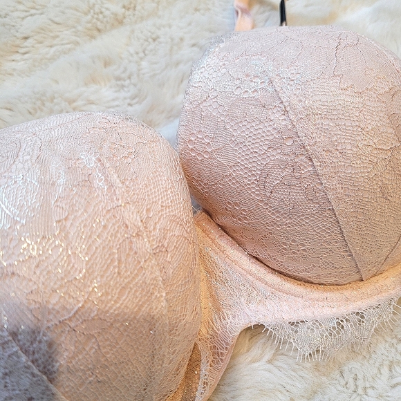 🍒NWOT🍒 VS DREAM ANGELS LINED DEMI BRA - Picture 5 of 9